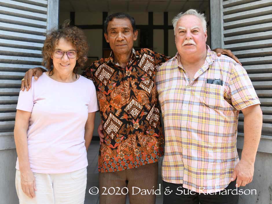 Description: David and Sue Richardson with Raja Muda Nasrudin Kinanggi