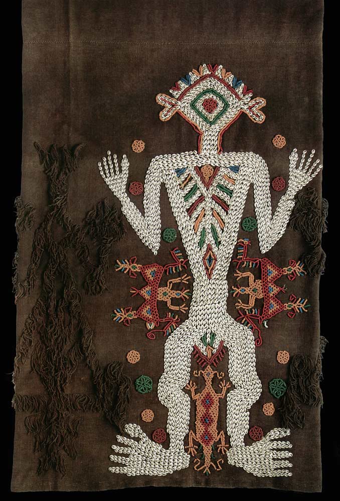 Description: A lau nggeri wuti kau decorated with a female anthropomorphic figure