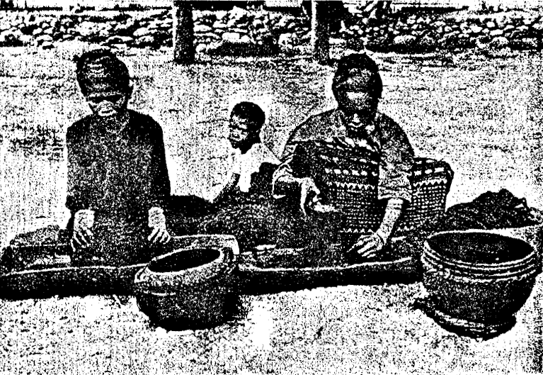 Description: Women at Sikka dyeing skeins of cotton