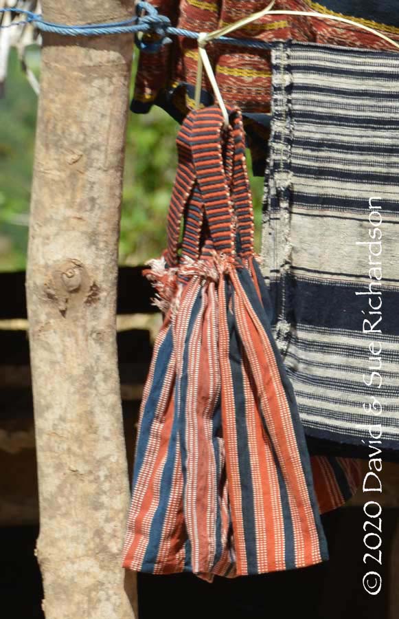 Description: A new kenoto bridewealth bag on Savu Island
