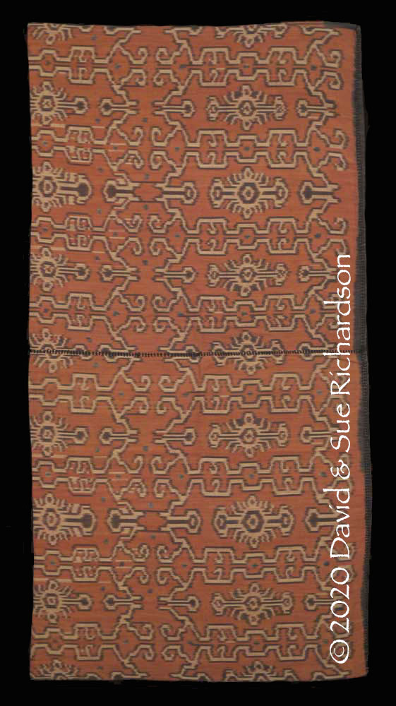 Description: A lau hiamba patola kamba in the Richardson Collection